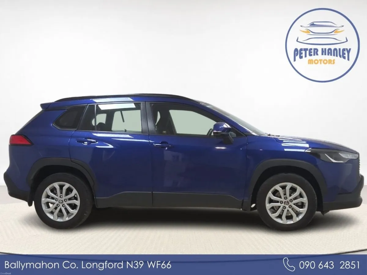 Toyota Corolla Cross 1.8 Hybrid Luna Hatchback - Image 4