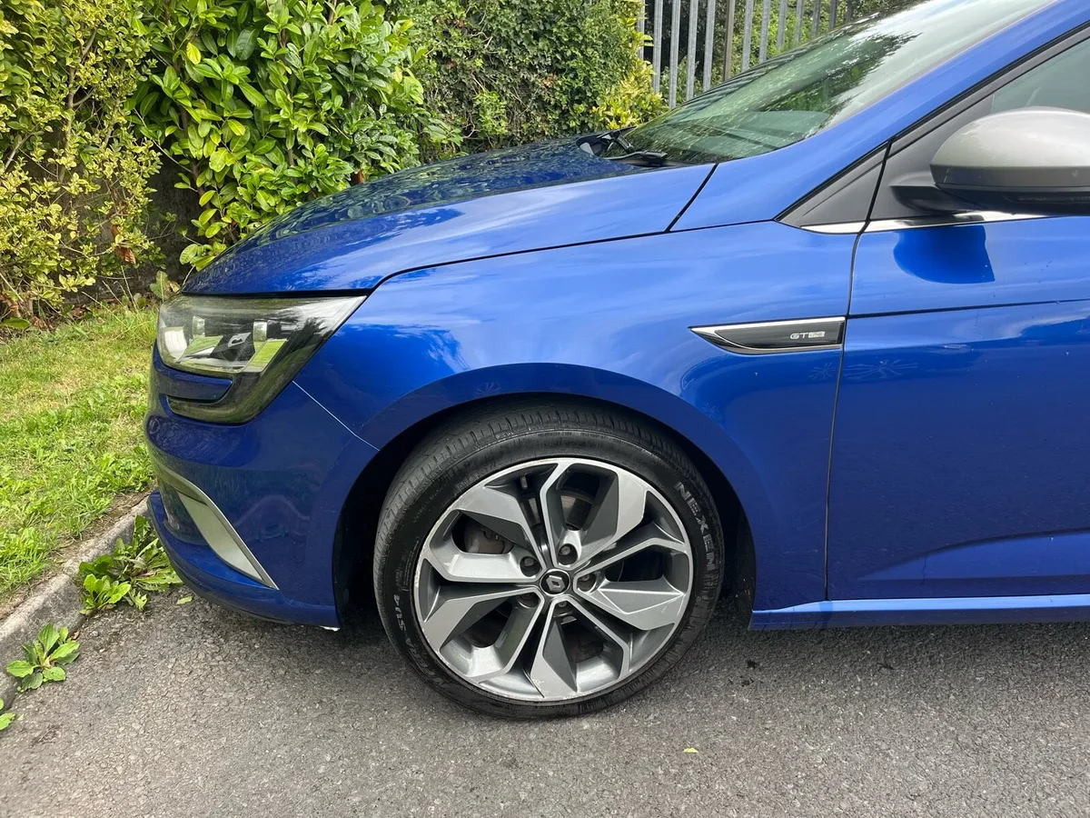 Renault Megane 2019 - Image 5