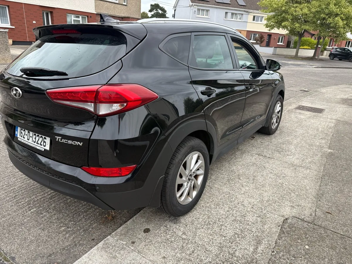 EXECUTIVE NEW NCT 2028 LOW KM - Image 1