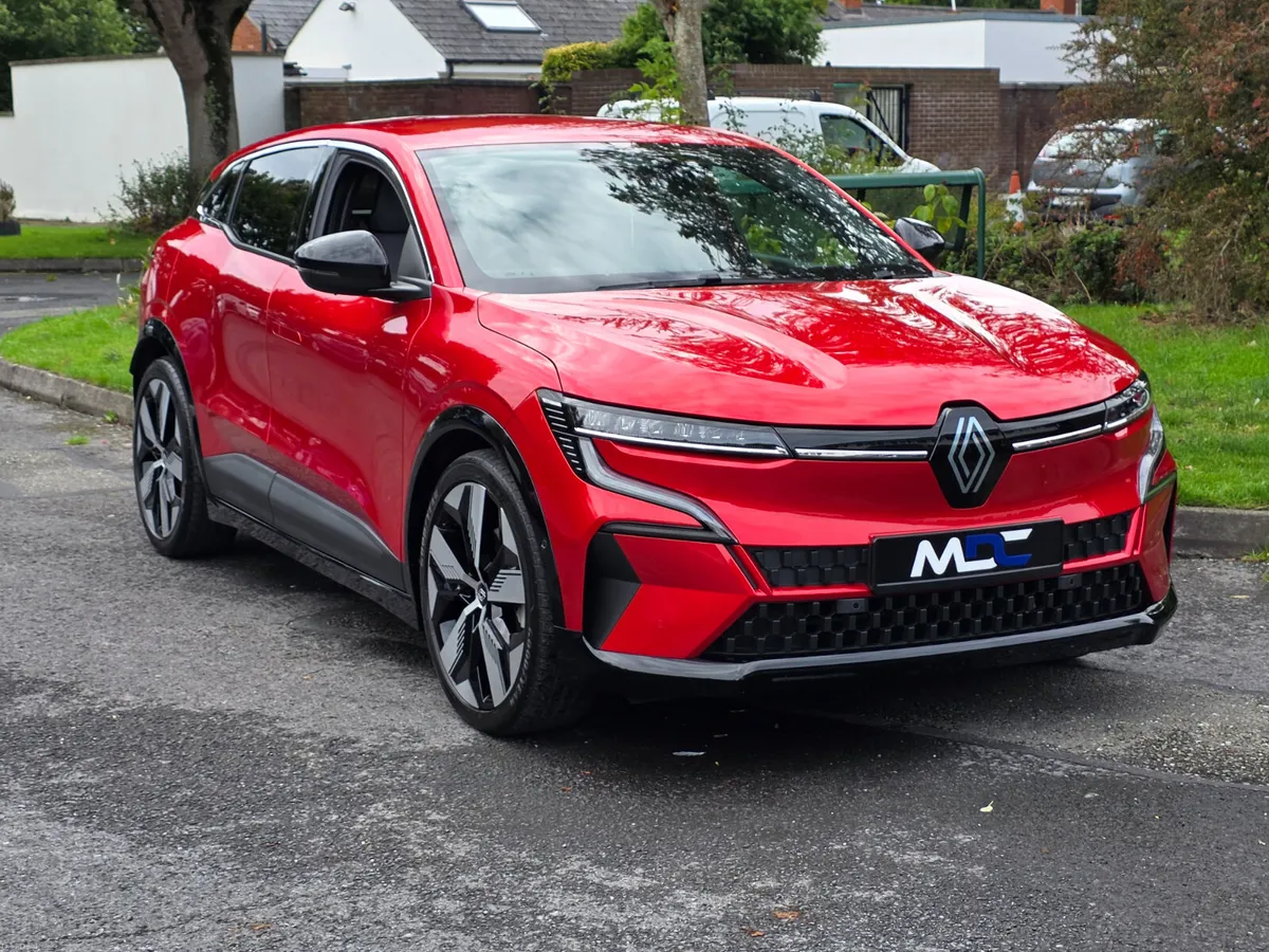 2024 Renault Megane E-Tech EV40 Techno *Only 13k* - Image 3