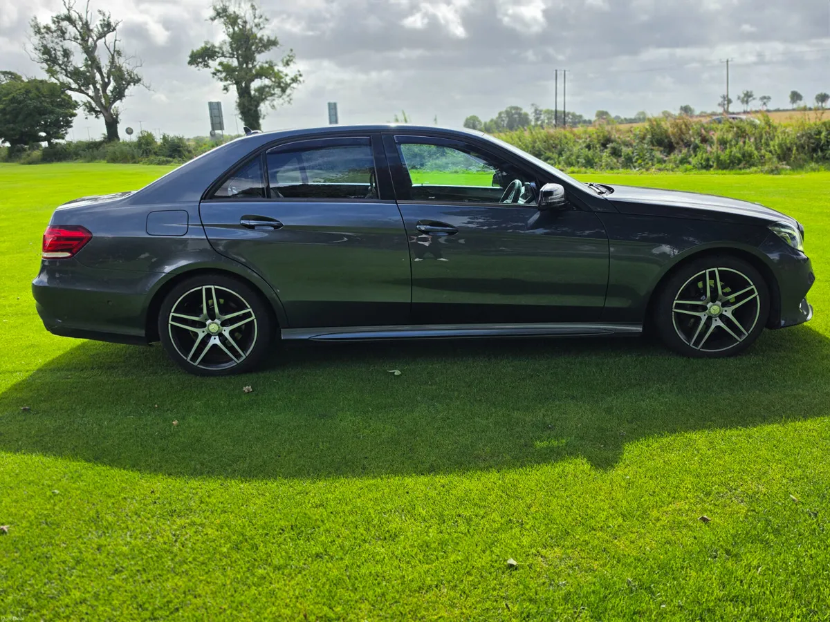 Mercedes-Benz E-Class ( New NCT today ! ) - Image 4