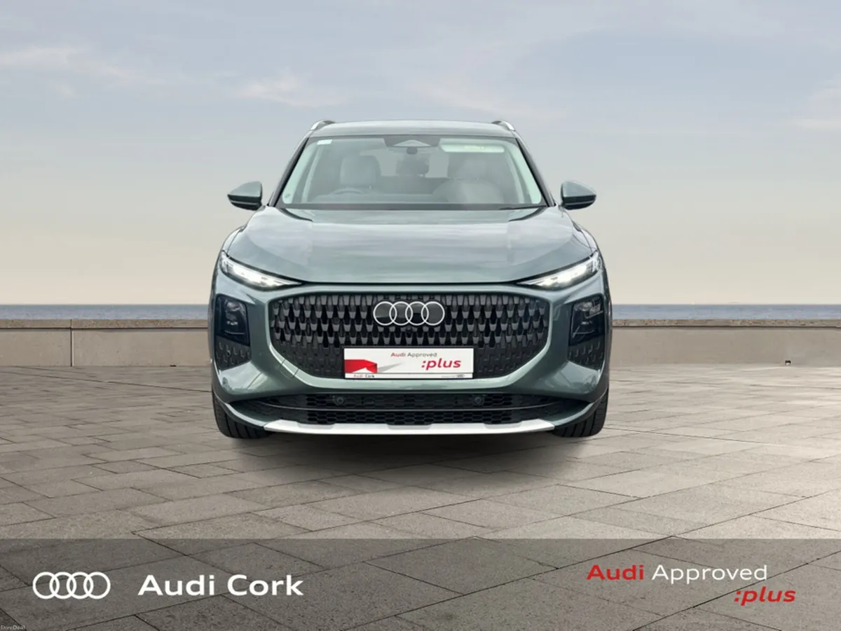 Audi Q3 E-HYBRID 270BHP SE AUTOMATIC - Image 2