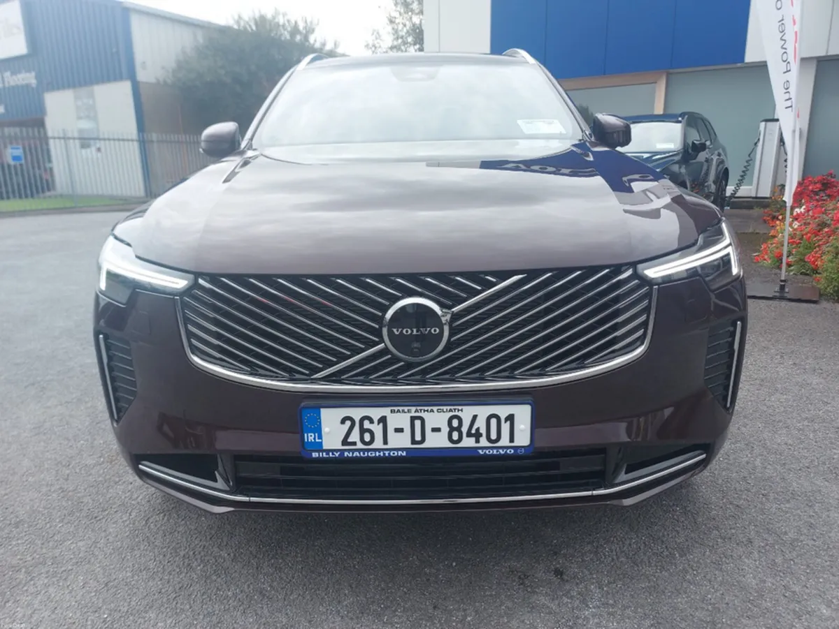 Volvo XC90 T8 PHEV PLUS BRIGHT AWD 5 - Image 3