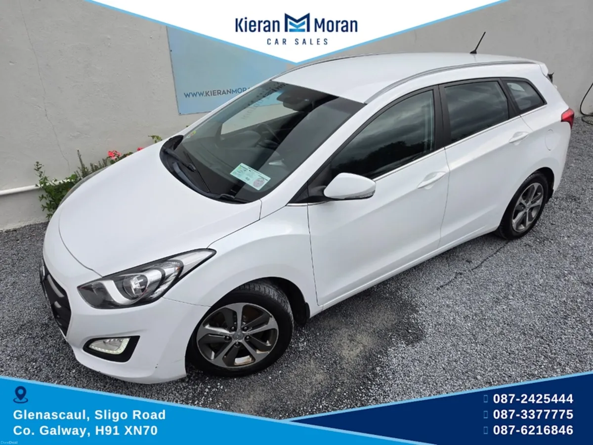 Hyundai i30 1.6 TOURER DELUXE 5DR - Image 3