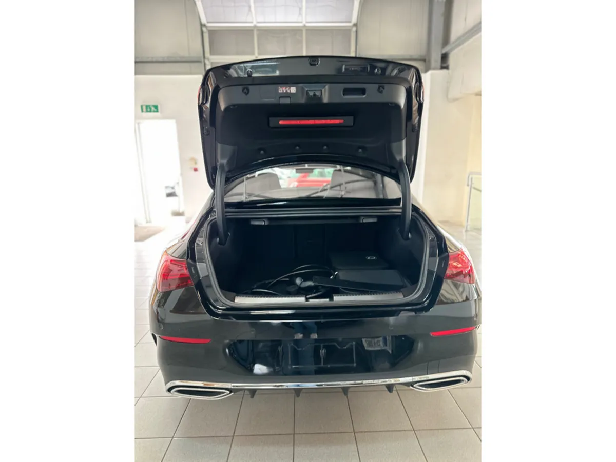 Mercedes-Benz CLA AMG LINE PREMIUM E - Image 3