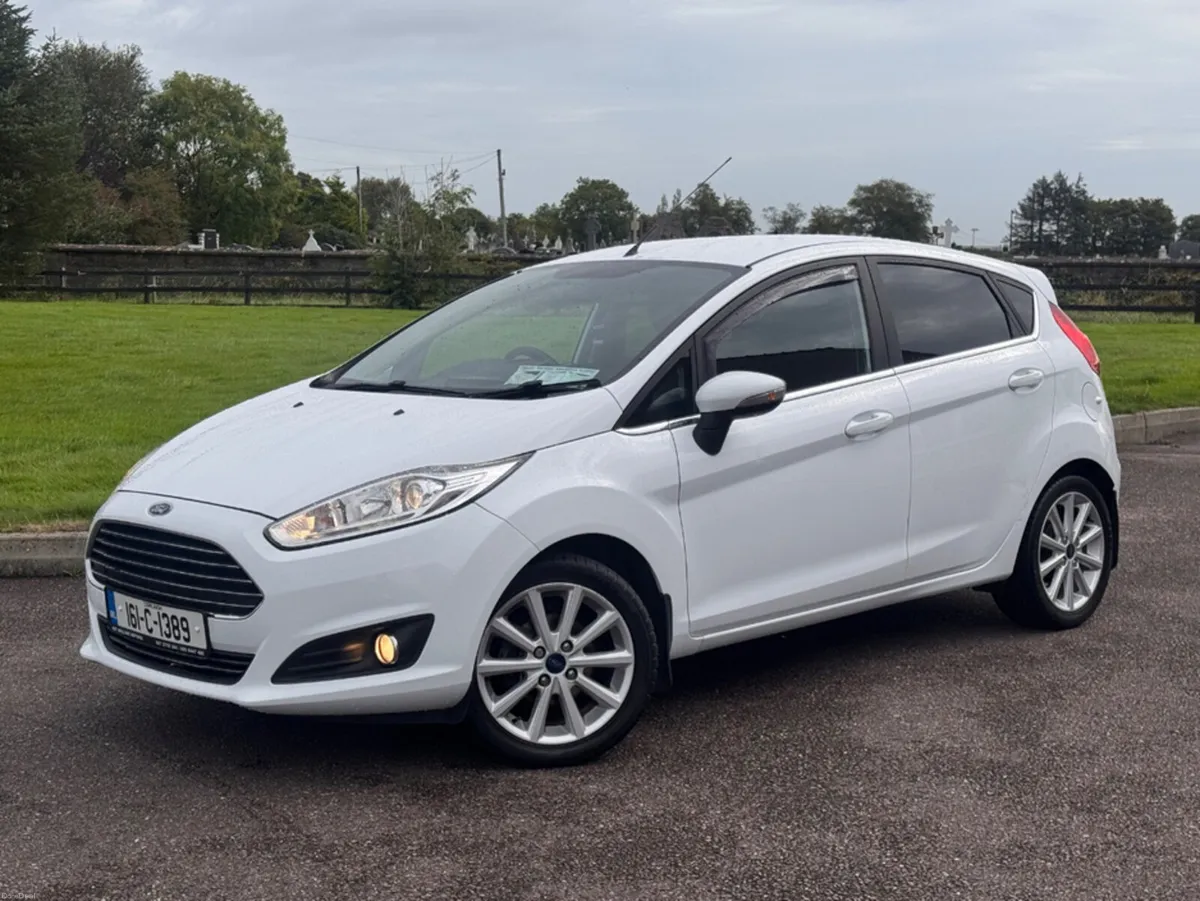 Ford Fiesta MCA TITANIUM 1.25 60PS M5 5 5DR 4DR - Image 1
