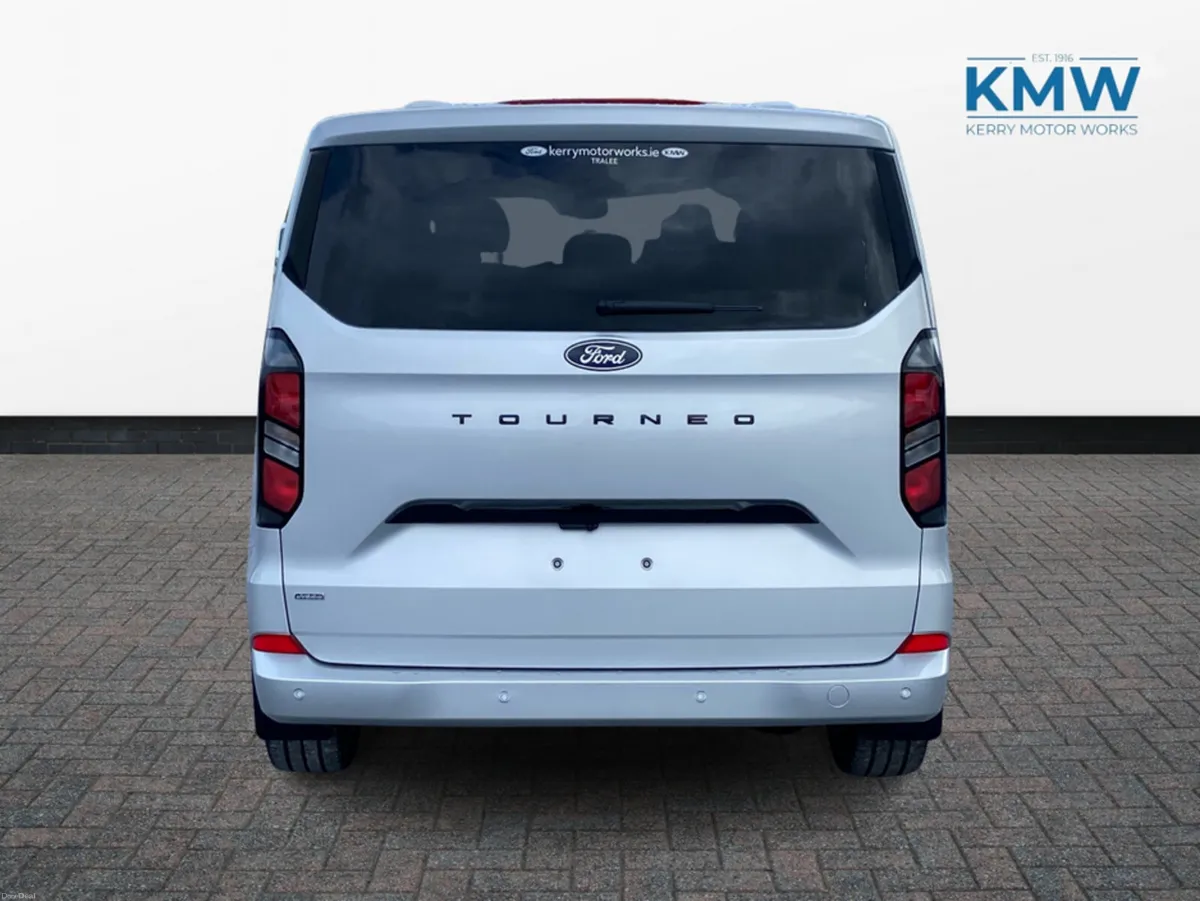 Ford Tourneo Custom 2.5 LWB Limited..Luxe Pack..Hu - Image 4