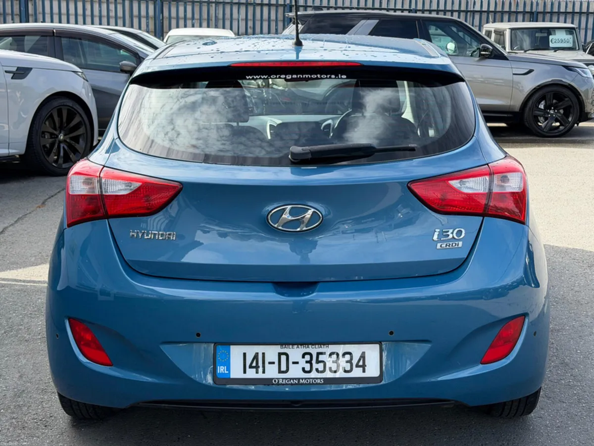 Hyundai i30 1.6 CRDI ACTIVE 5DR AUTO - Image 5