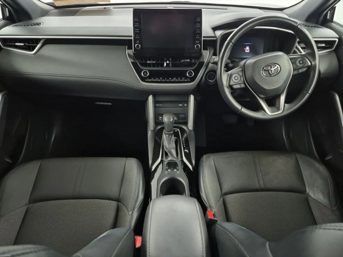 Toyota Corolla Cross 1.8 Hybrid Z Spec - Image 3
