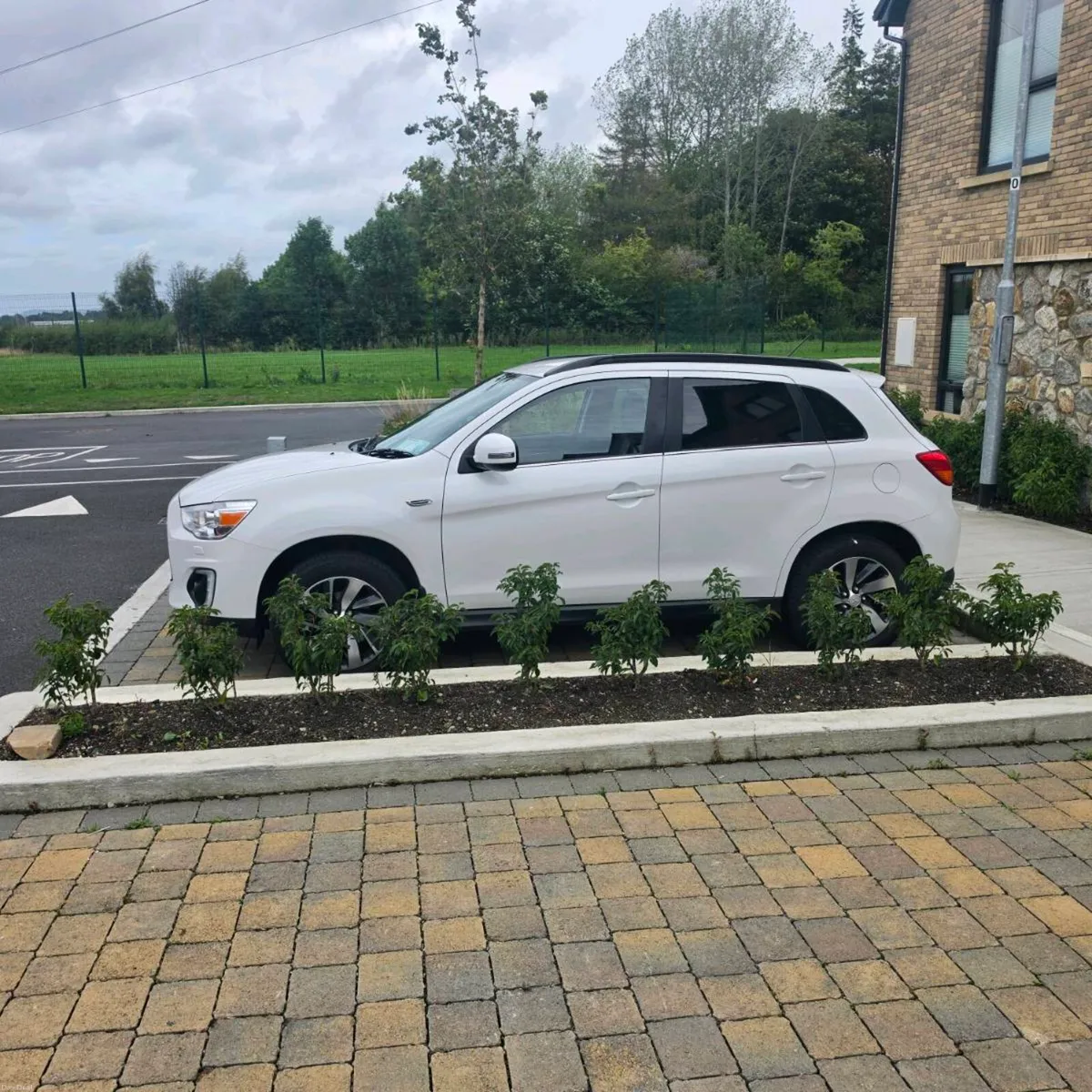 5250€ MITSUBISHI ASX 1.8DID LOW MILEAGE!!! NCT/TAX - Image 4