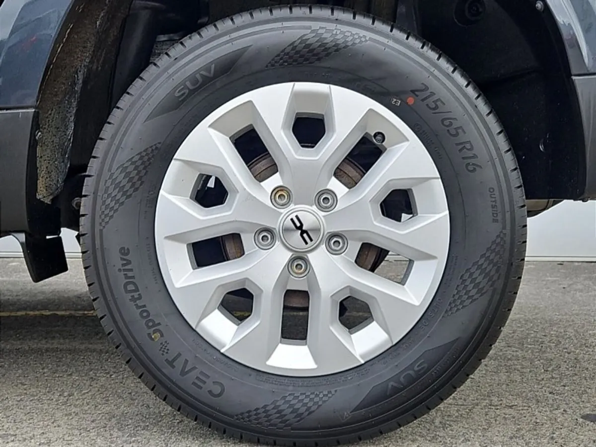 Dacia Duster 1.5 Diesel 115 PS Expression - Image 6