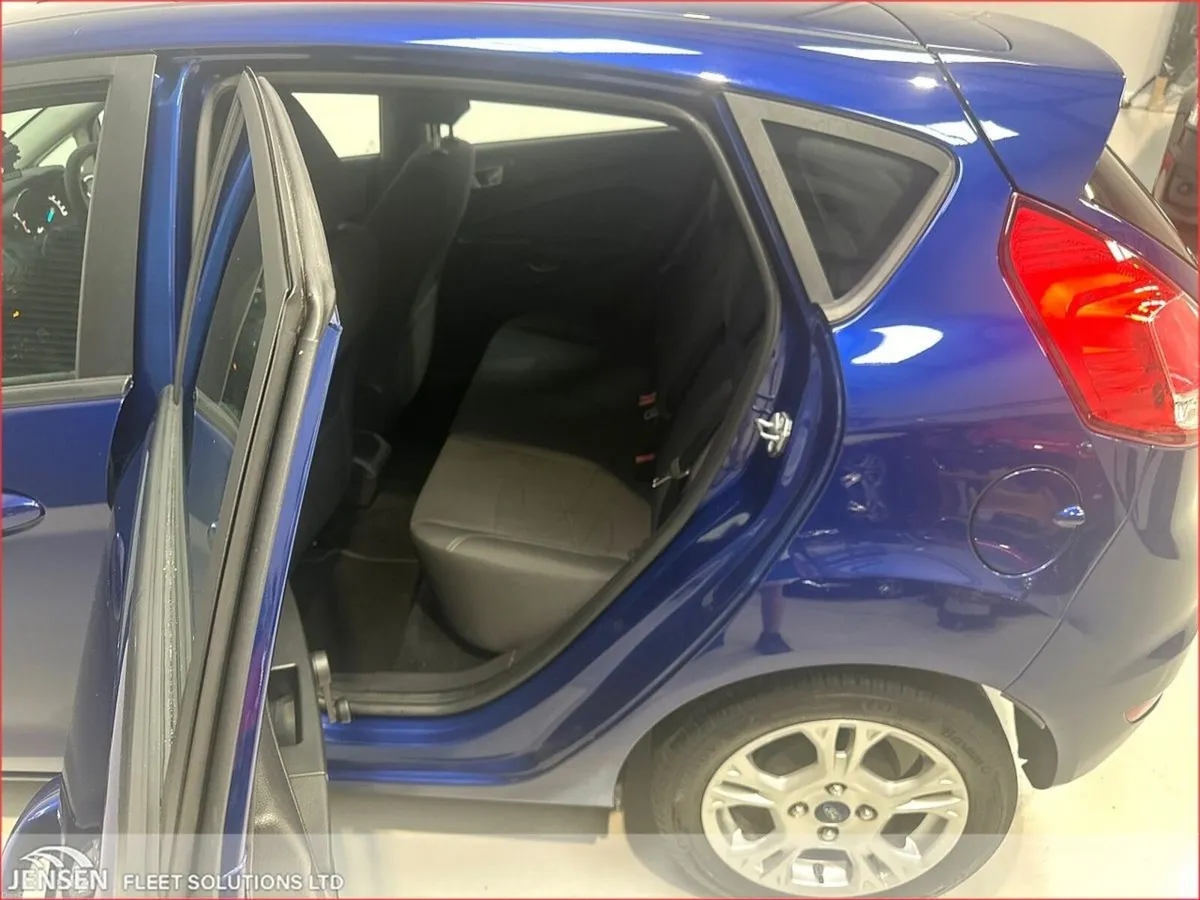 Ford Fiesta 1.25 60PS Zetec - Image 5