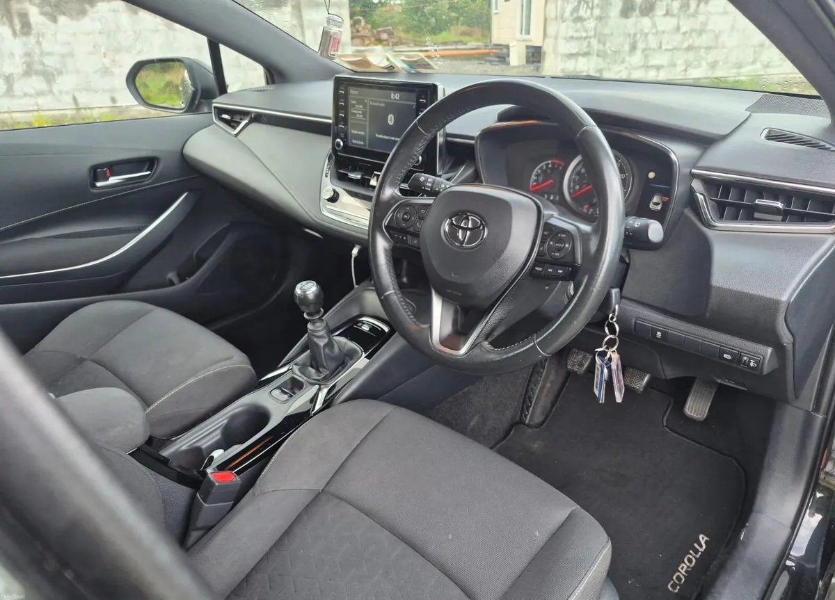Toyota Corolla - Image 3