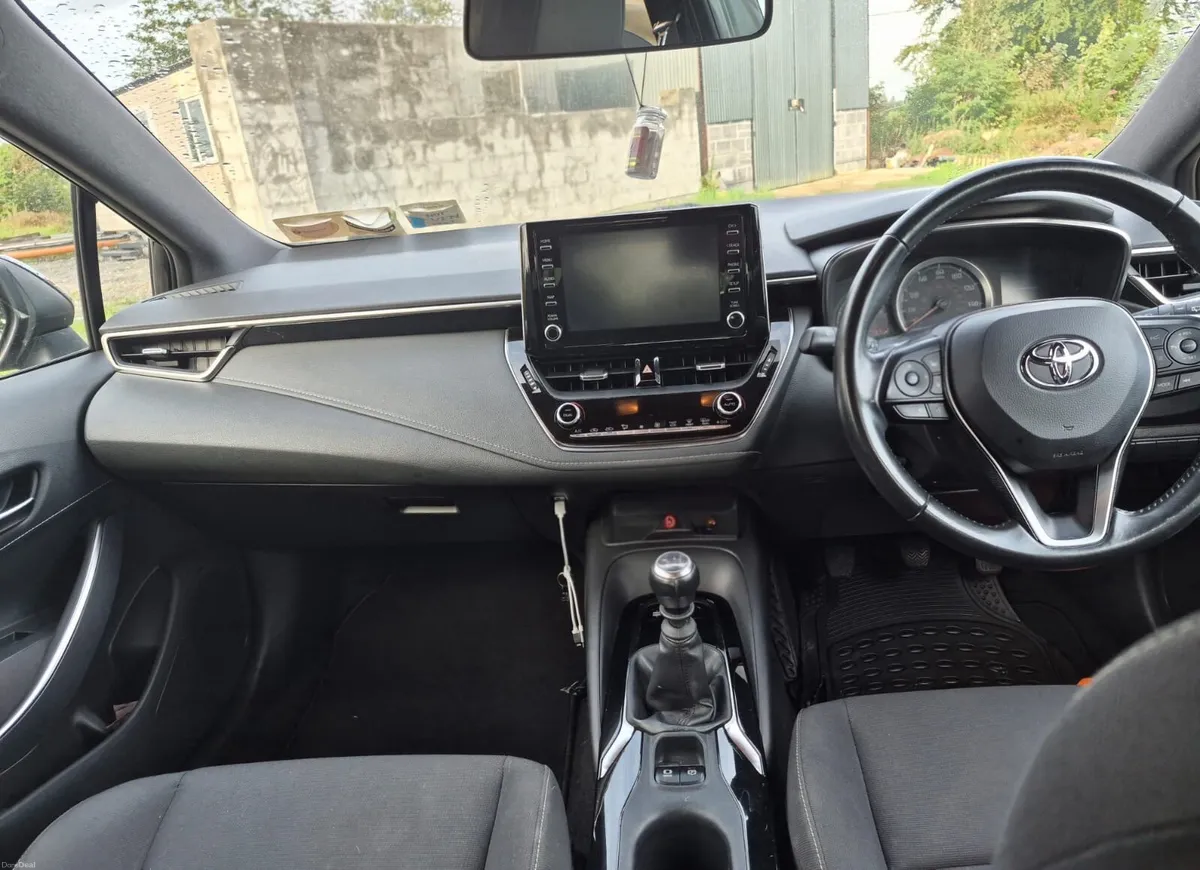 Toyota Corolla - Image 5