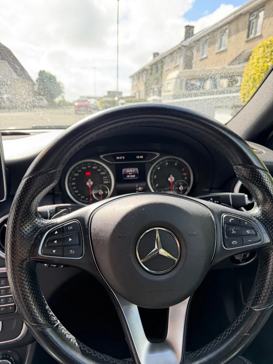 Mercedes-Benz A-Class 2016 - Image 3