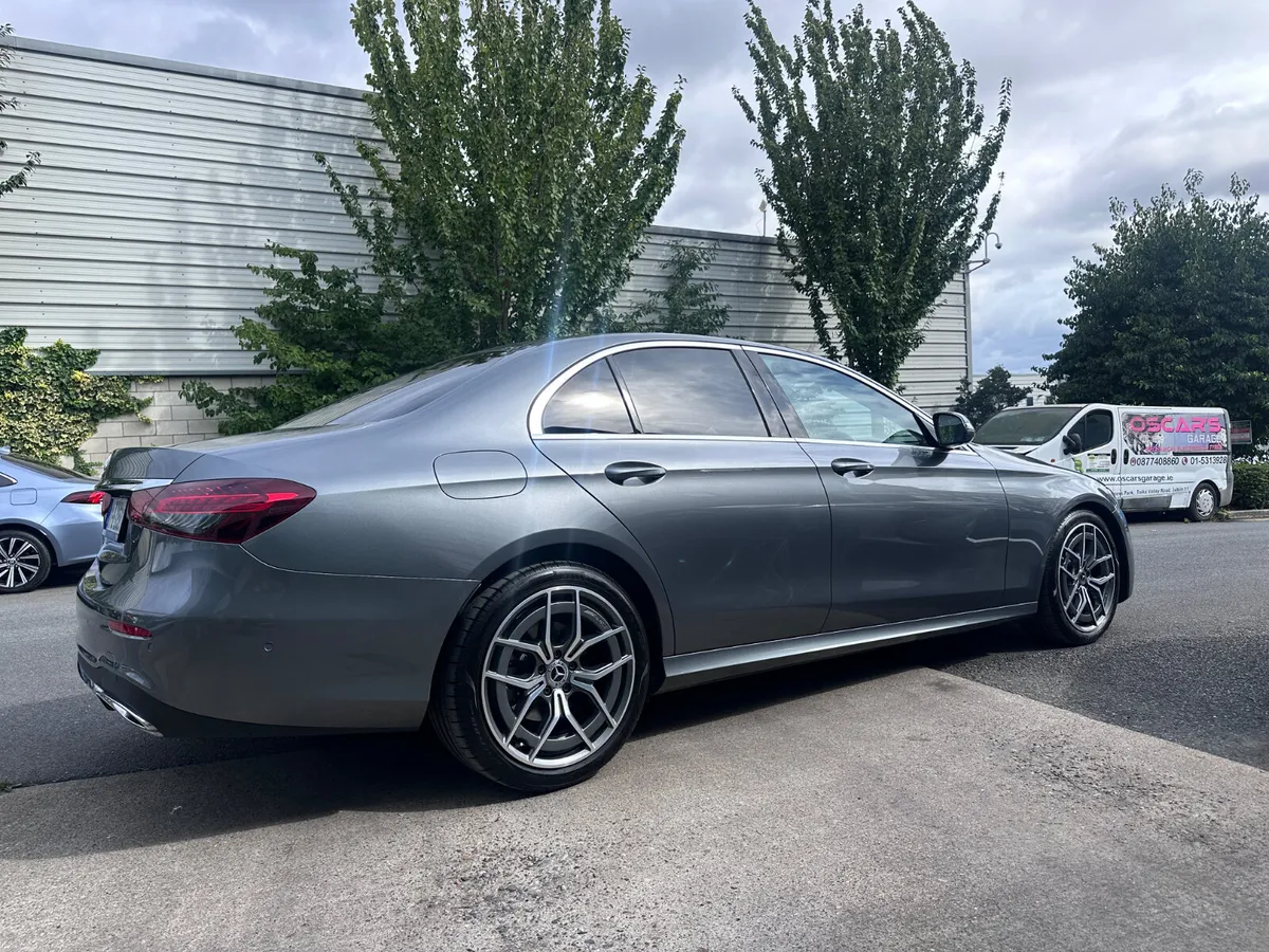 Mercedes-Benz E-Class 2021 - Image 5