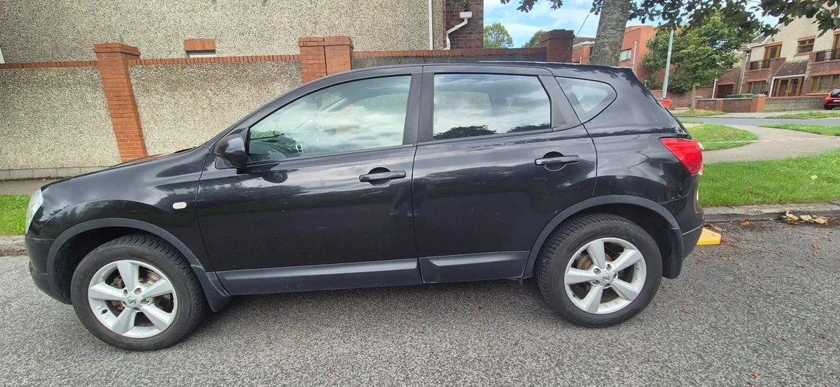 Nissan Qashqai 2010 - Image 3