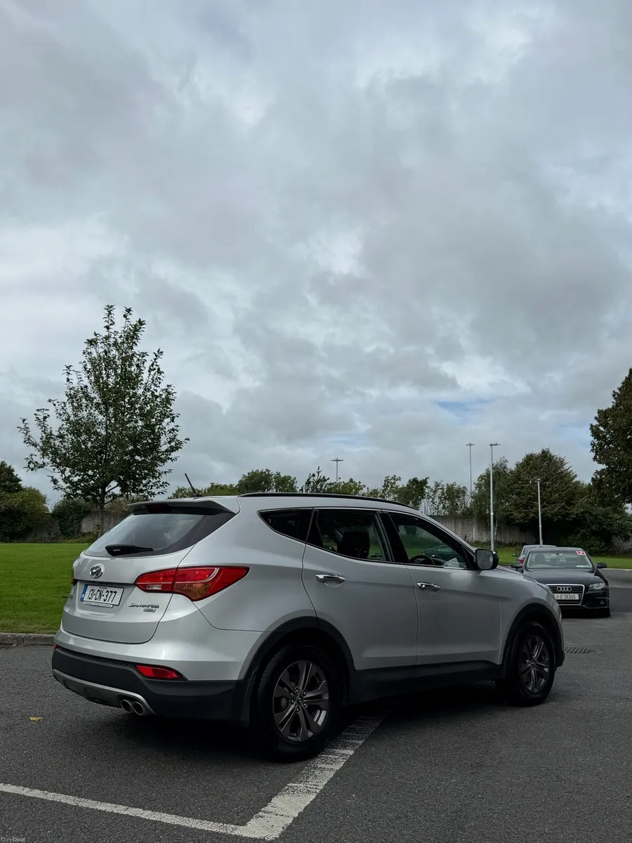 Hyundai Santa Fe 2.2 Diesel New Nct 03/27 & Tax - Image 2