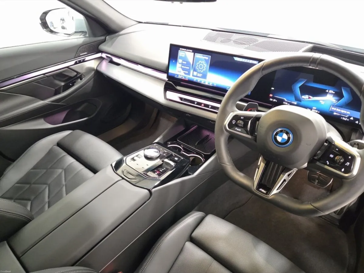 BMW i5 i5 eDrive40 M Sport Pro Saloon - Image 6