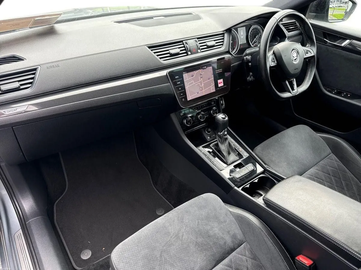 Skoda Superb 2.0 TDI 150bhp Sportline DSG - Image 2