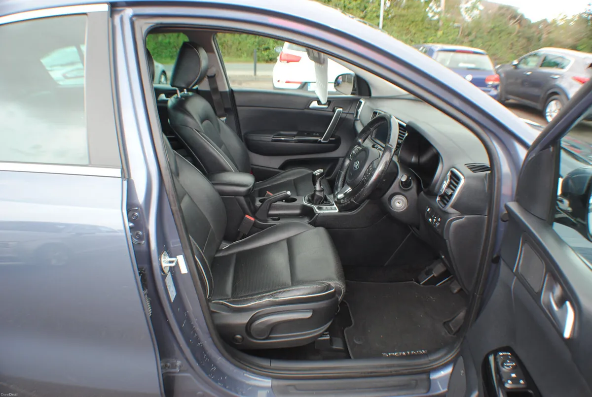 Kia Sportage 2017 1.7L 5DR SUV - Image 4