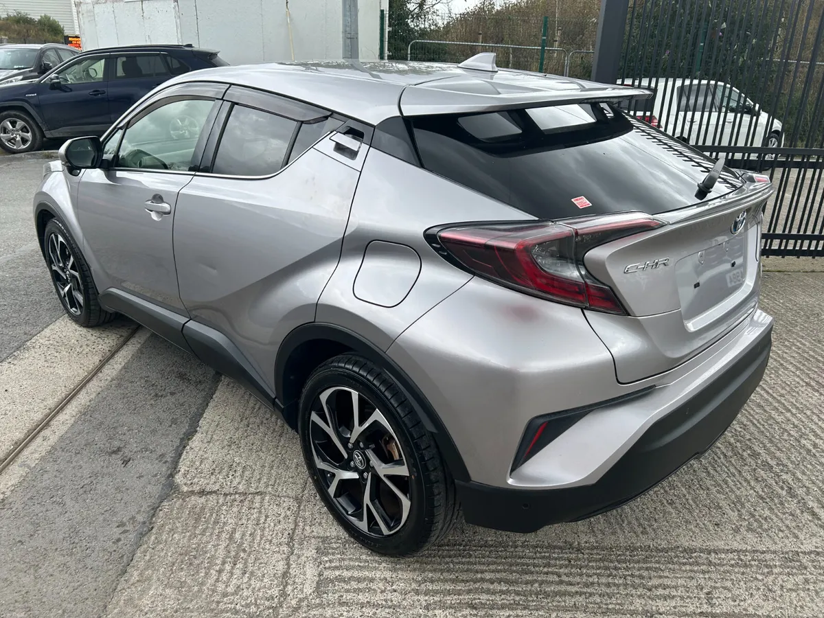 TOYOTA CHR 2018, 1.8 HYBRID AUTO LOW KM HIGH SPEC - Image 5