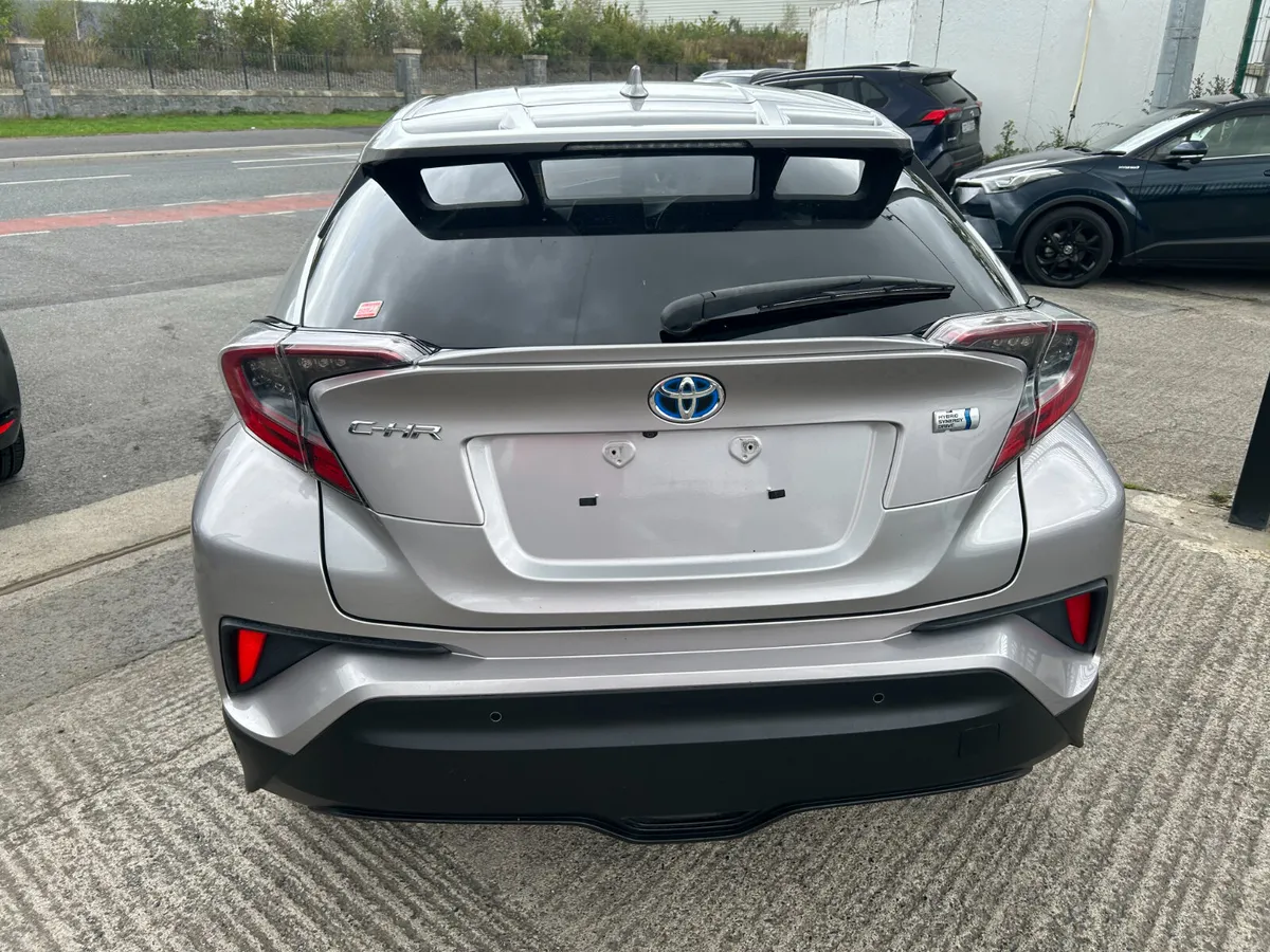 TOYOTA CHR 2018, 1.8 HYBRID AUTO LOW KM HIGH SPEC - Image 4