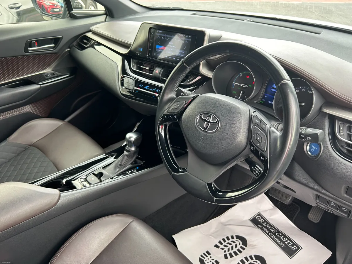 TOYOTA CHR 2018, 1.8 HYBRID AUTO LOW KM HIGH SPEC - Image 6