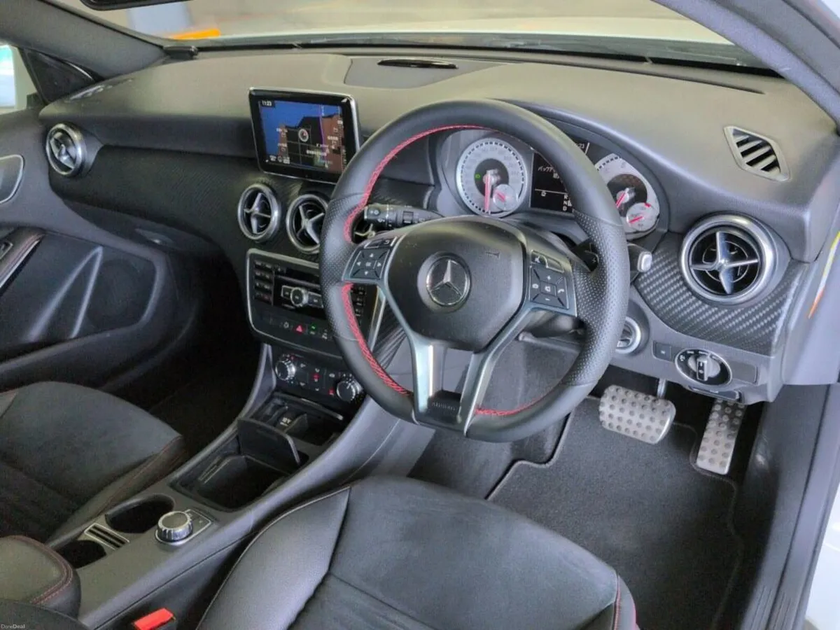 MERCEDES BENZ A180 AMG LINE AUTO 2013 - Image 4