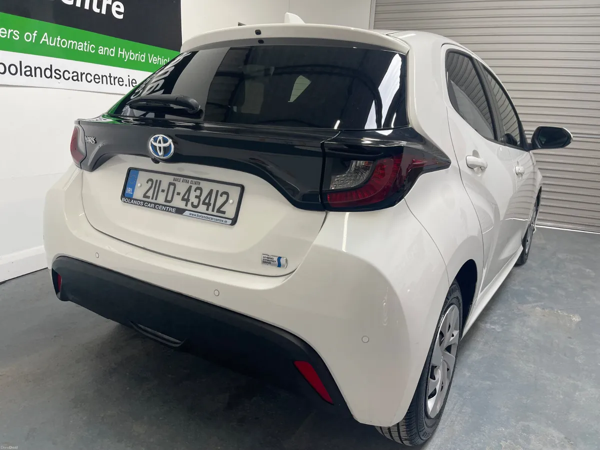 2021 Toyota Yaris Hybrid 1.5 Automatic 5dr Model - Image 6