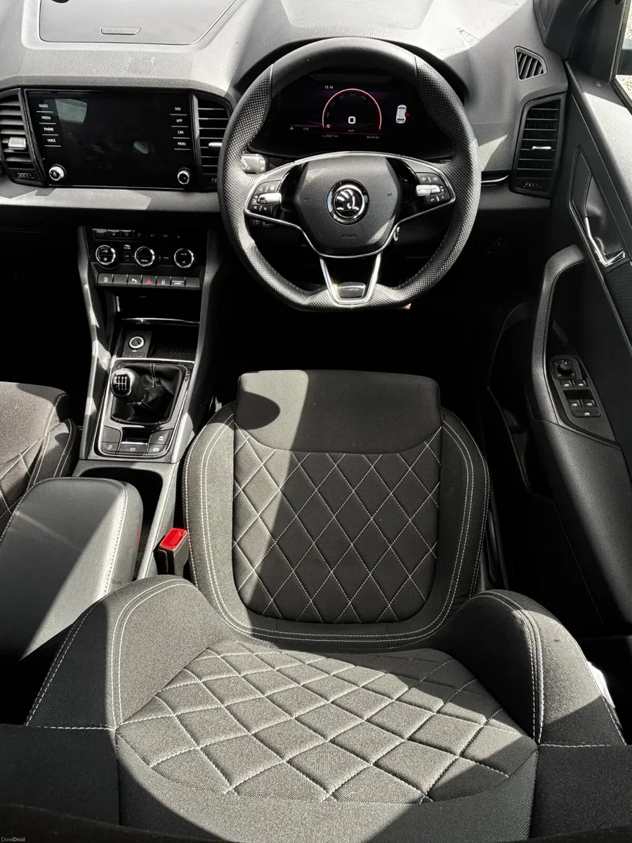 242 Skoda Karoq 2.0 TDI SPORTLINE - Image 3