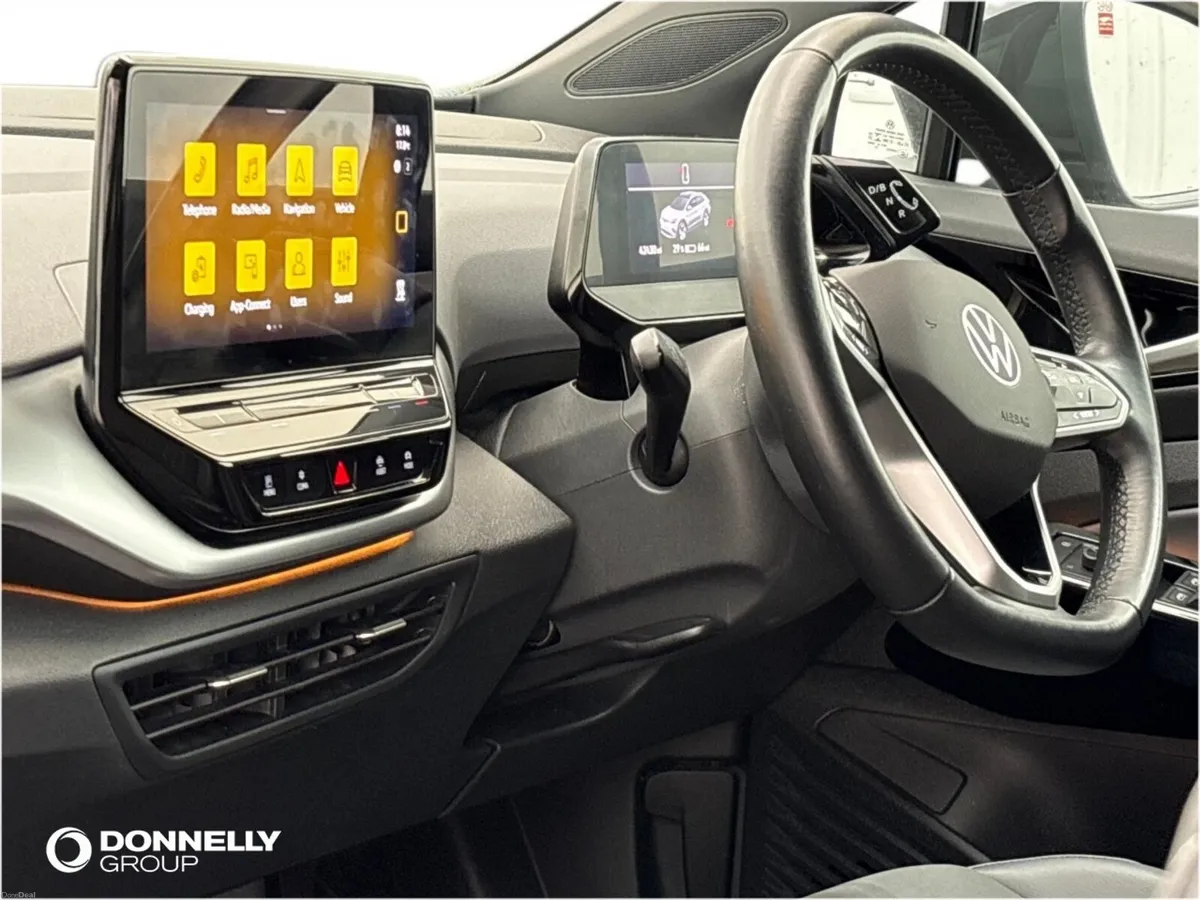 Volkswagen ID.4 109kW Life Pure 52kWh 5dr Auto - Image 2