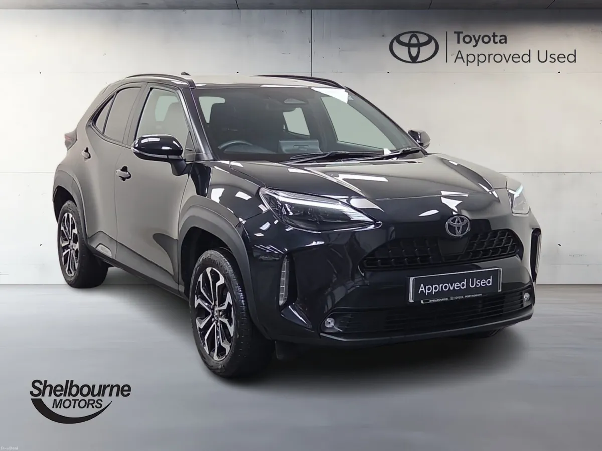 Toyota Yaris Cross 1.5 Hybrid Design 5dr CVT - Image 1