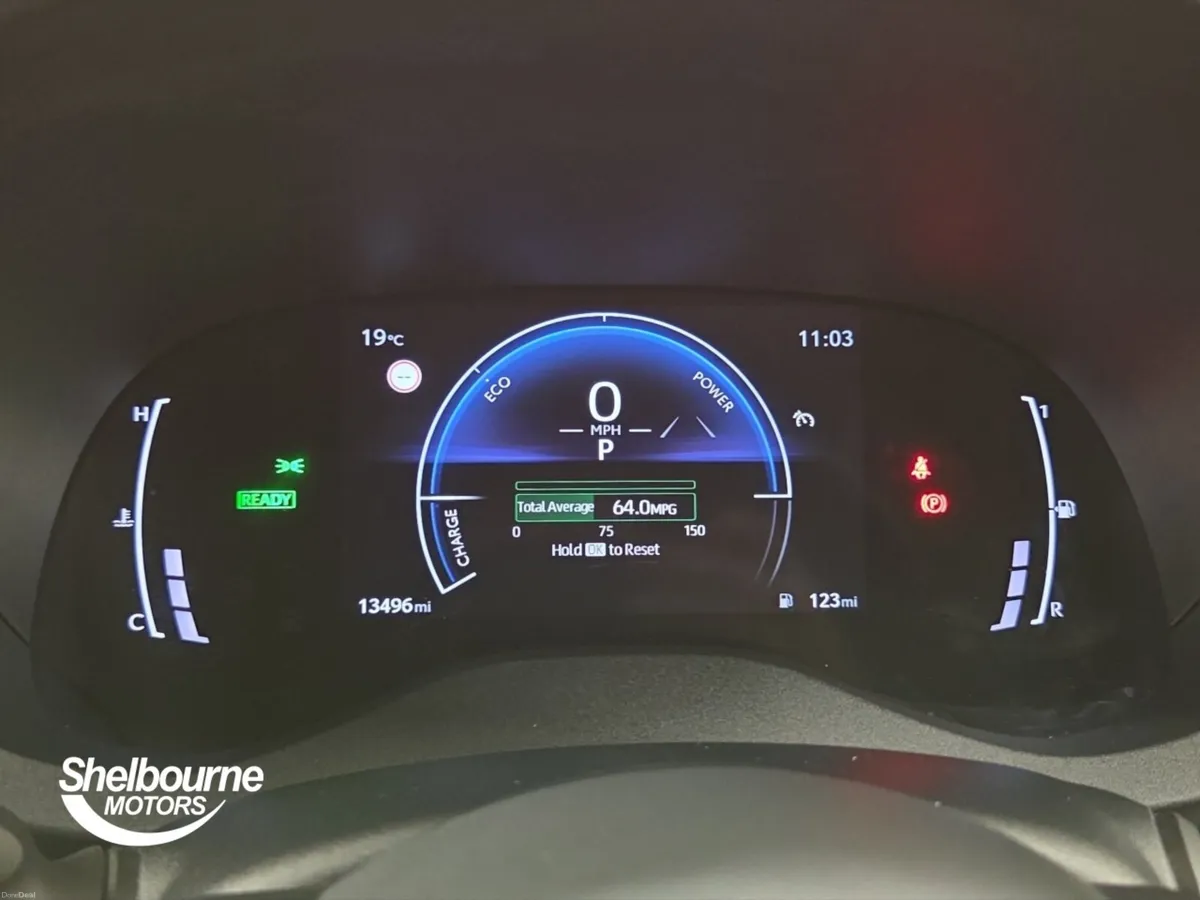 Toyota Yaris Cross 1.5 Hybrid Design 5dr CVT - Image 6
