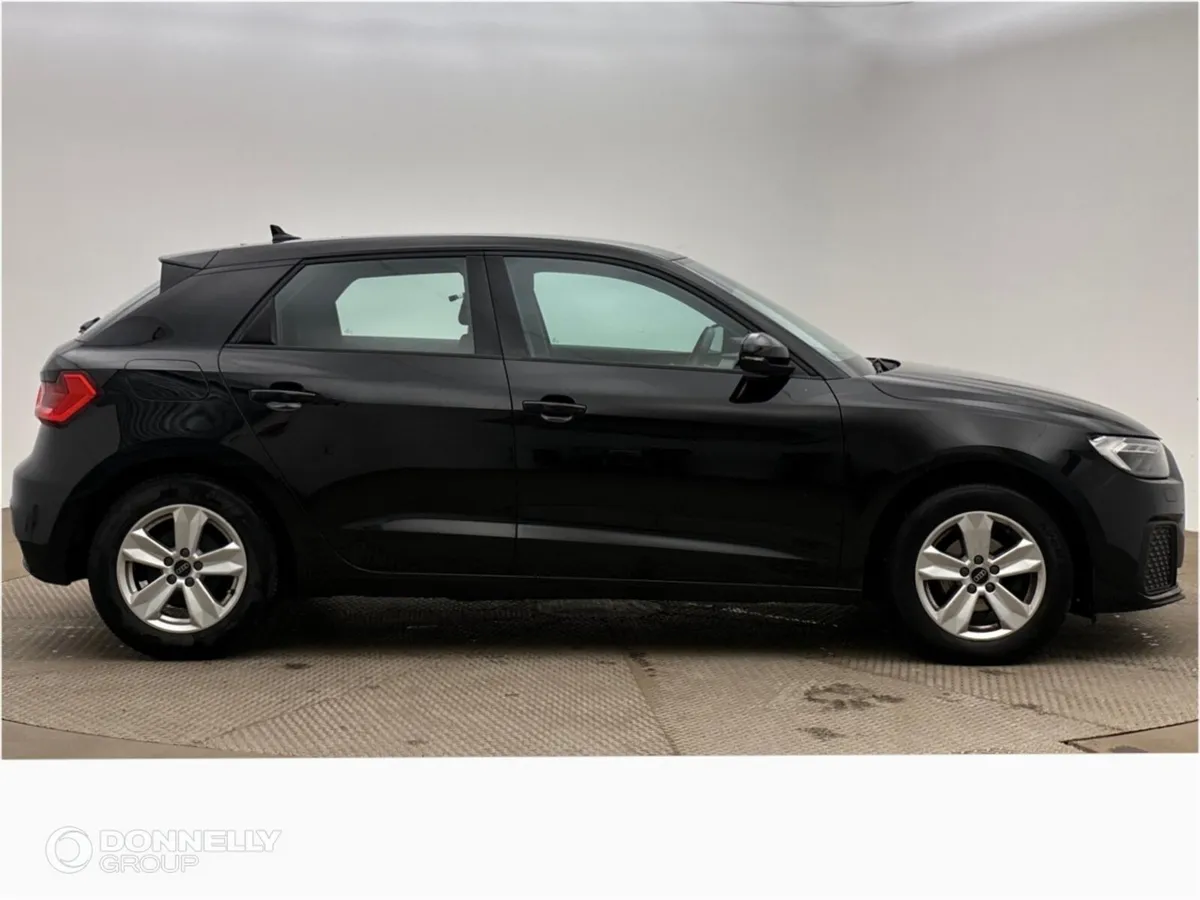 Audi A1 25 TFSI Technik 5dr - Image 4