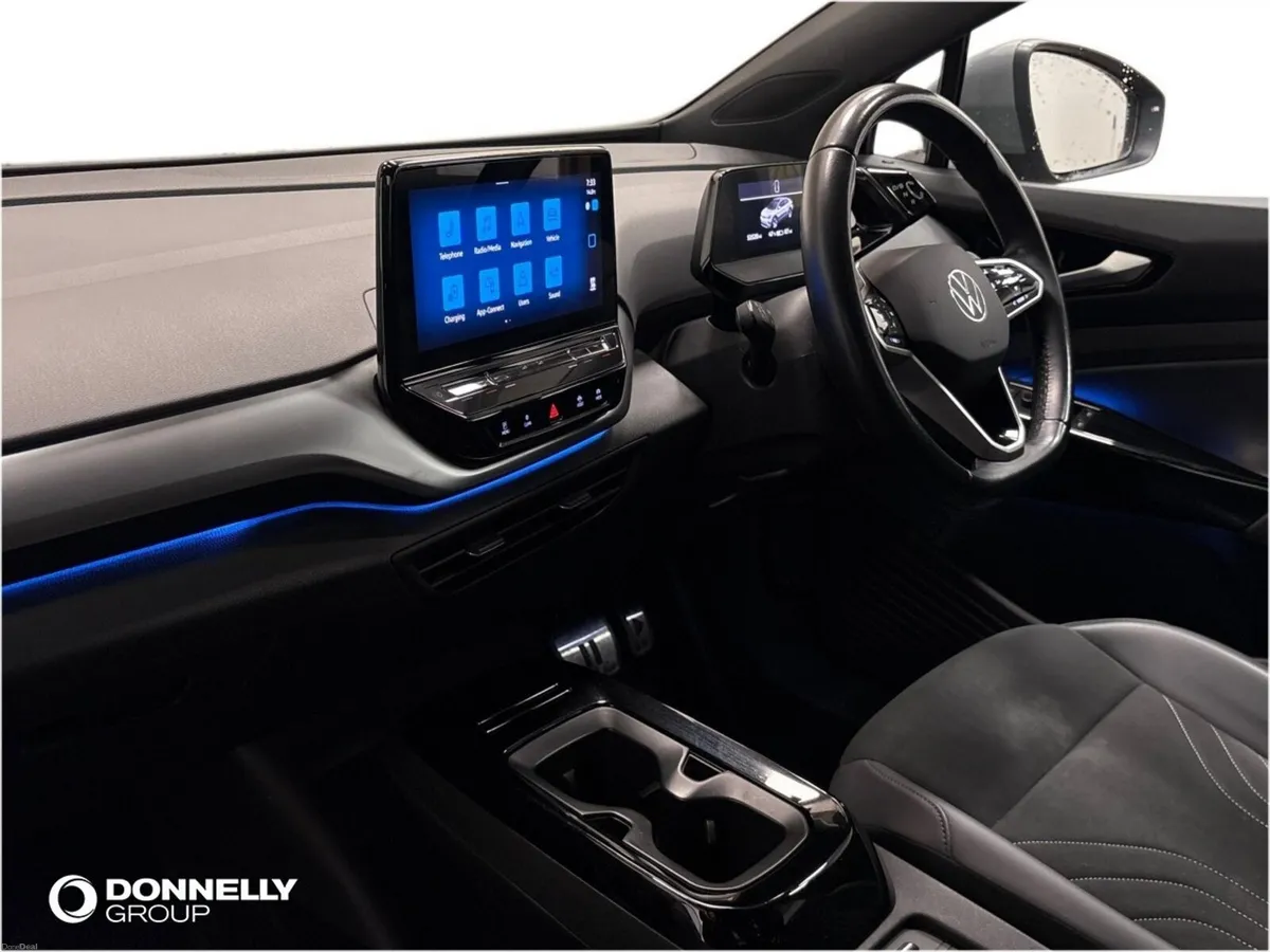 Volkswagen ID.4 109kW Life Pure 52kWh 5dr Auto - Image 2