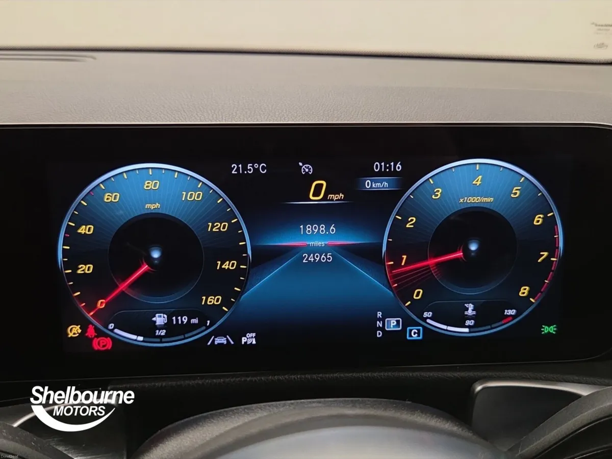 Mercedes-Benz Glb GLB 200 AMG LINE PREMIUM - Image 6
