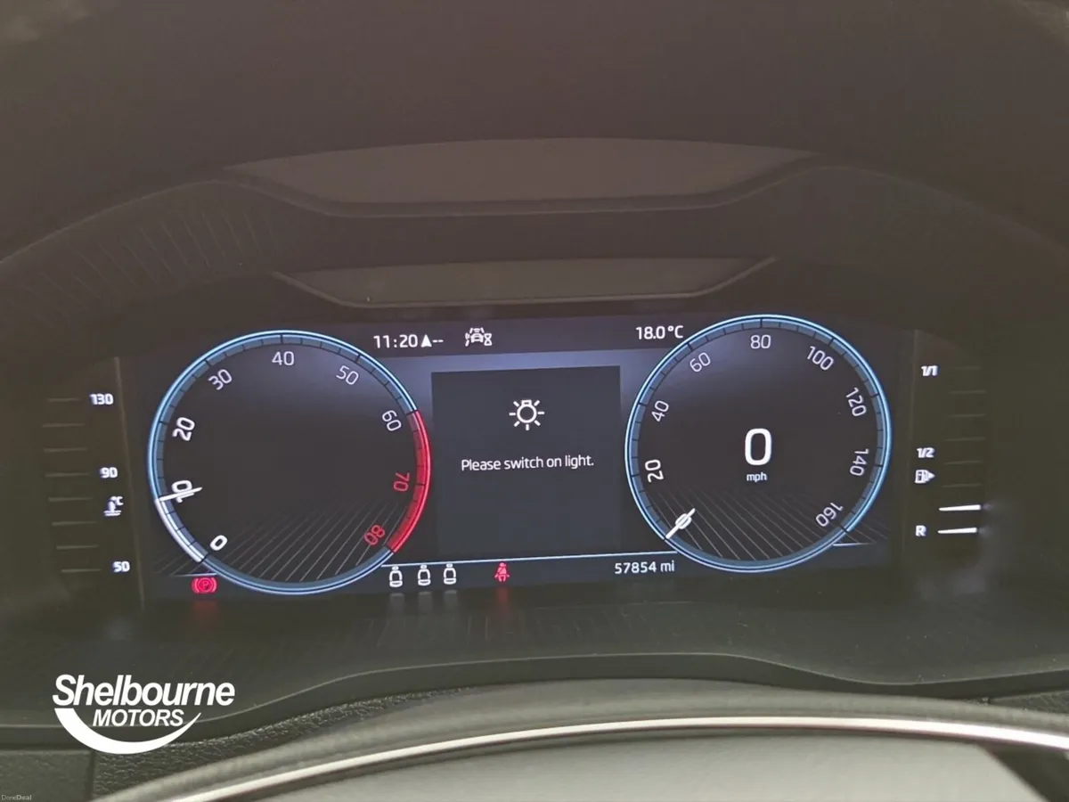 Skoda KAROQ SE DRIVE TSI - Image 6