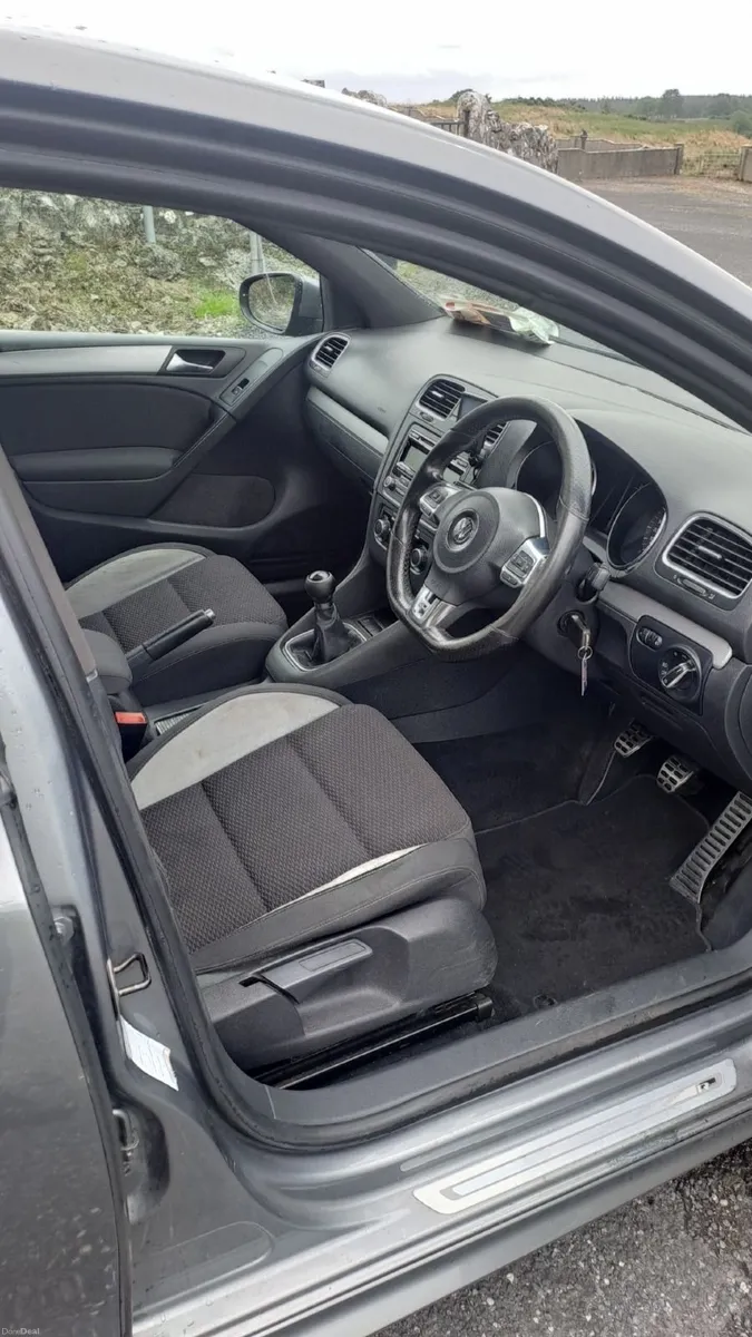 2011 Volkswagen Golf TSI R line 1.2L - Image 6