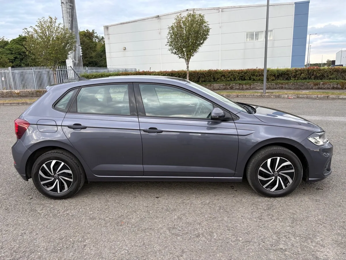 Volkswagen Polo 2023 - Image 5