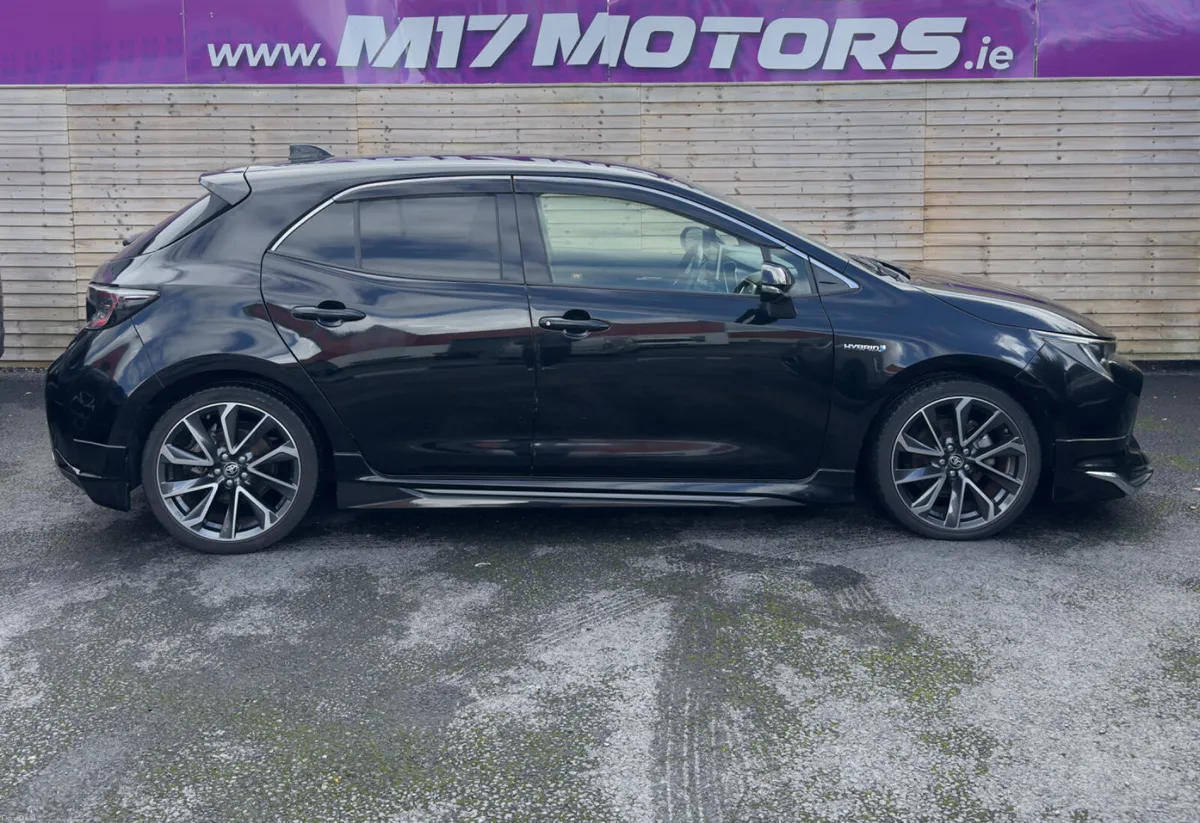 2019 Toyota Corolla Sport, Factory Bodykit, Auto - Image 2