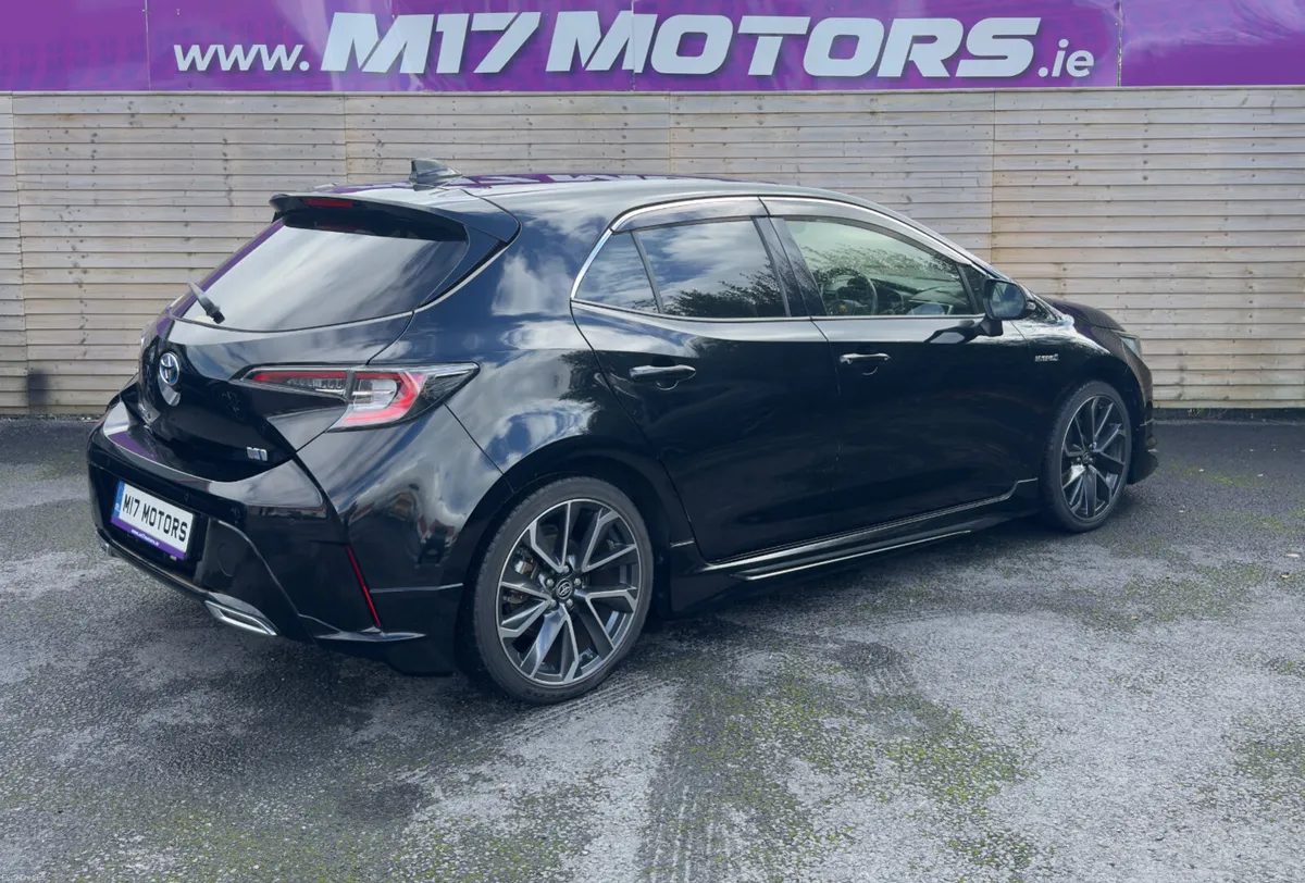 2019 Toyota Corolla Sport, Factory Bodykit, Auto - Image 5