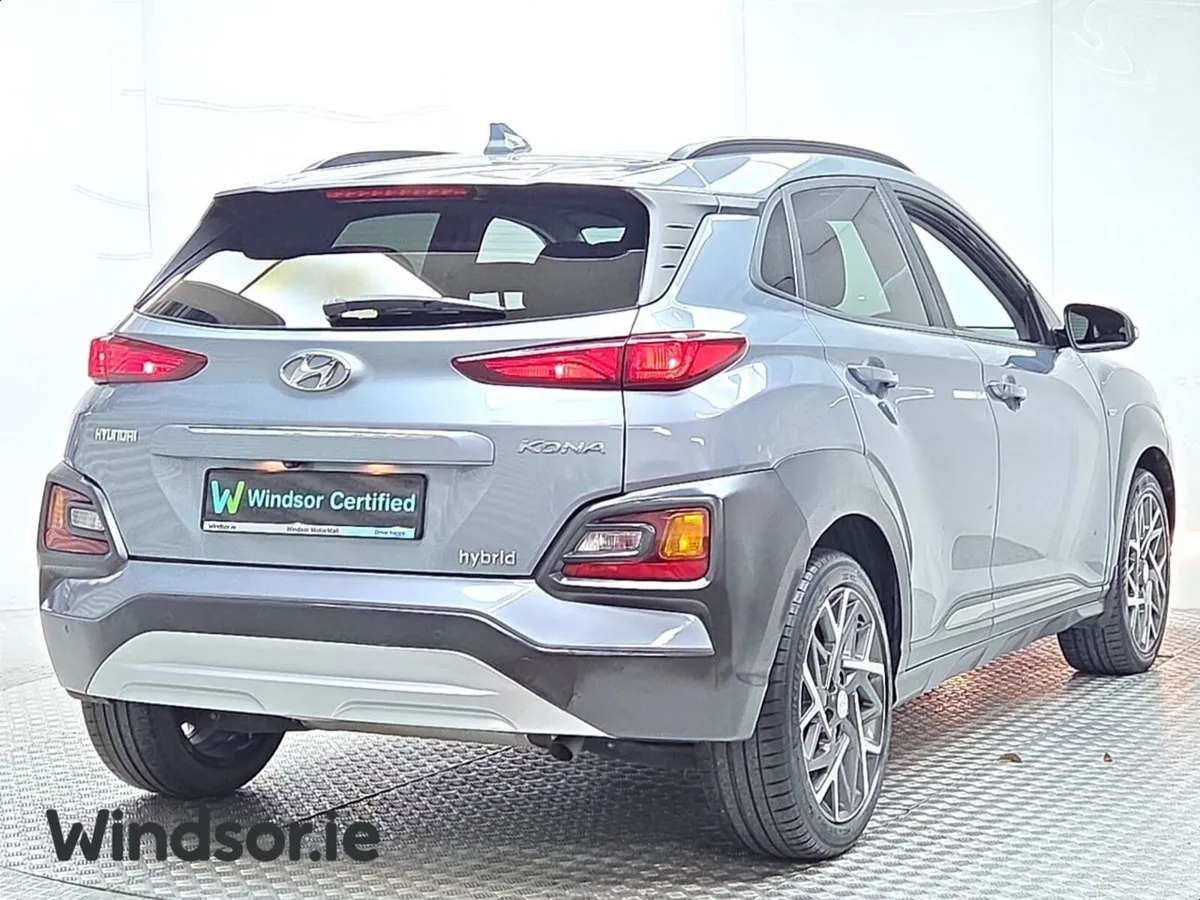 Hyundai KONA 1.6 GDI Hybrid Executive - Image 2