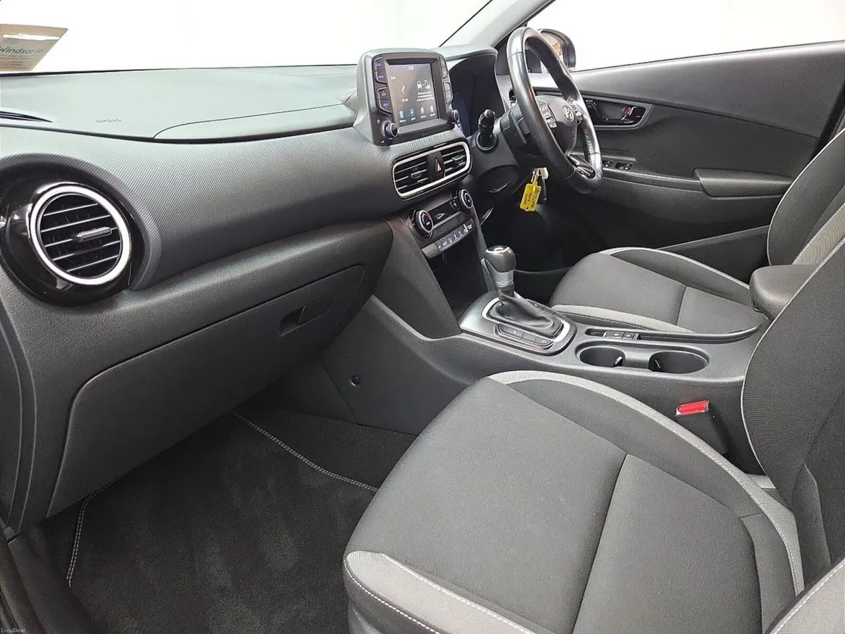 Hyundai KONA 1.6 GDI Hybrid Executive - Image 4
