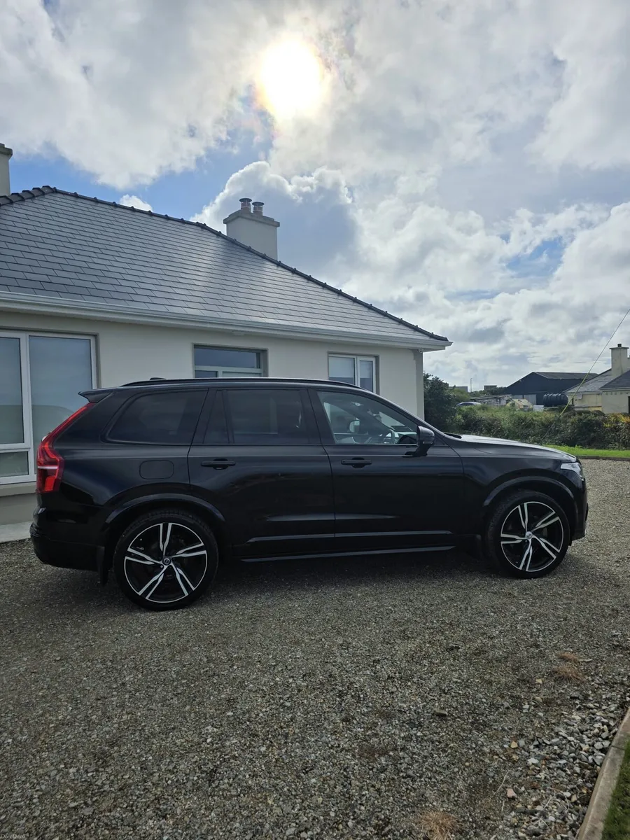 Volvo XC90 R-Line T5 - Image 1