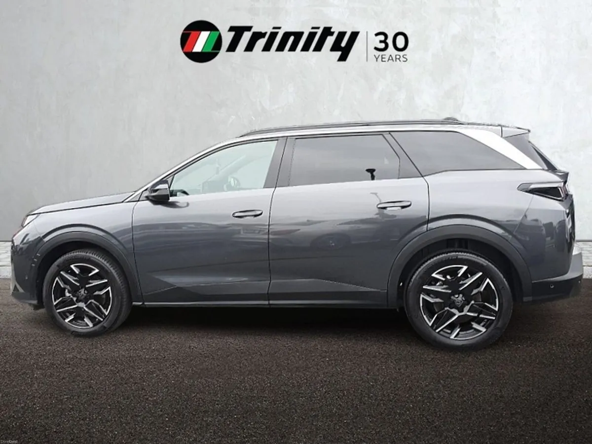 Peugeot 5008 ONLY 6,000Km's ** 1.2 MHEV ** 145BHP - Image 5