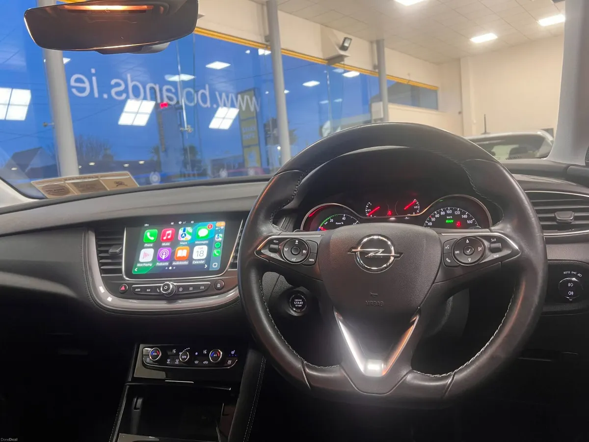 Top Spec ELITE PHEV Hybrid Auto Twin Tone 225 BHP - Image 5
