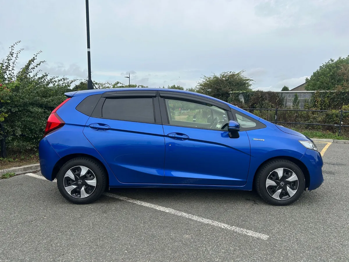 HONDA FIT 2015 HYBRID - Image 6
