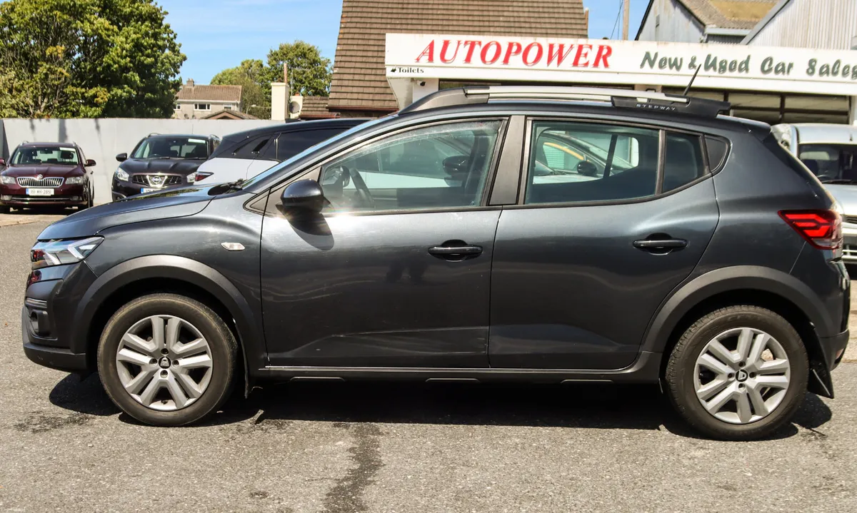 2022 Dacia Sandero Stepway 1.0 Petrol AUTOMATIC - Image 3