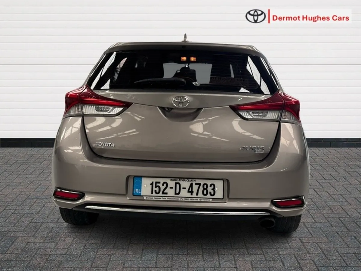 Toyota Auris AURIS 1.2T 5DR LUNA - Image 4